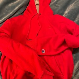 Red champion hoodie 🍒